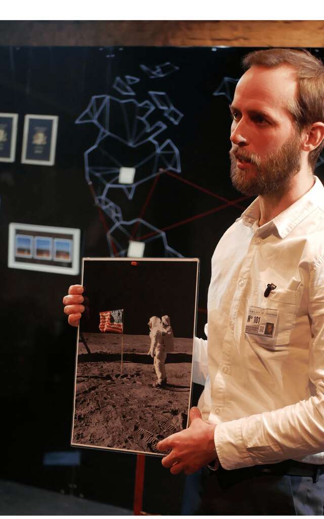 Spectacle Complots Industries