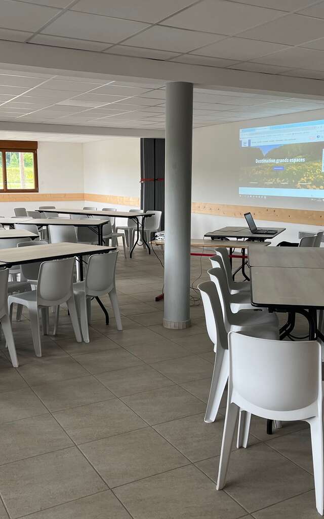 Salle hors sac du Stade de Biathlon des Plans d'Hotonnes