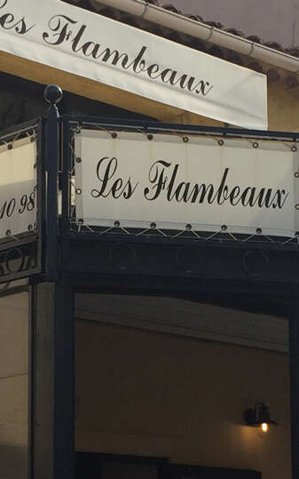 Les Flambeaux
