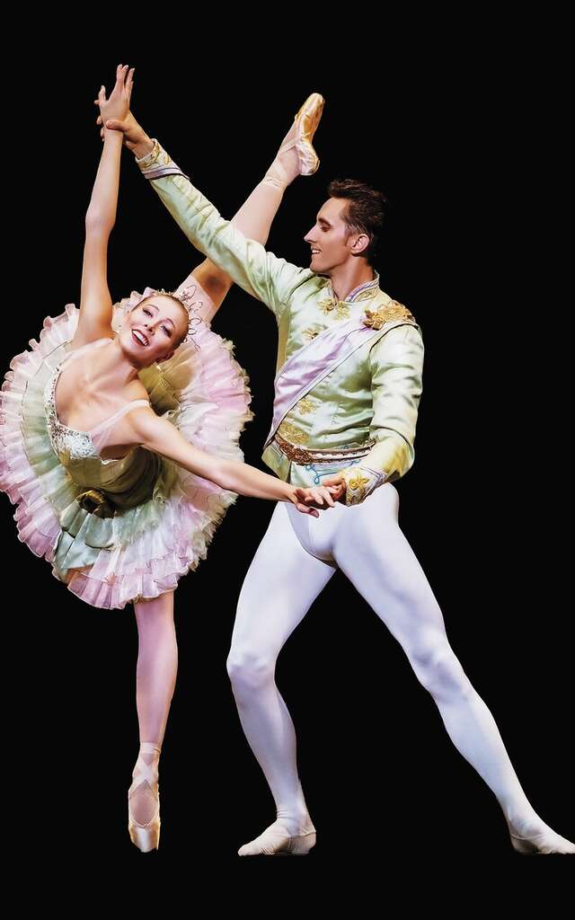 Gala d'Etoiles - Unis par la danse