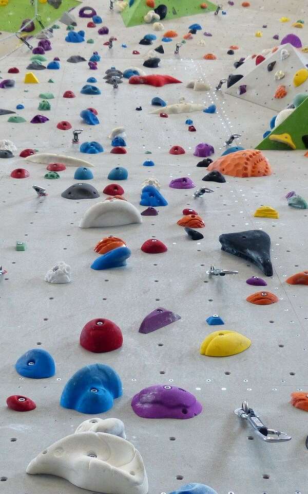 Vertic-Halle Climbing wall