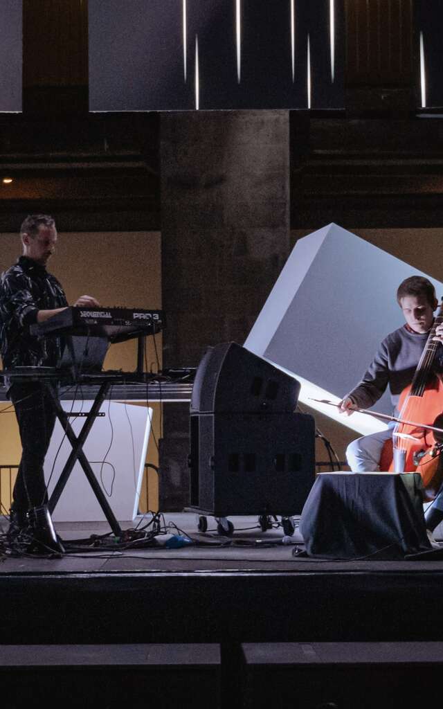Concert de Valentin Tournet et Djedjotronic