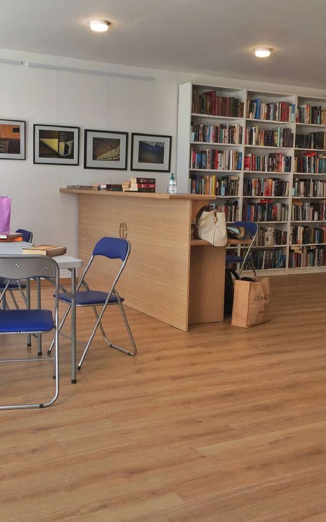 Events, concerts, exhibitions in St John's English Library