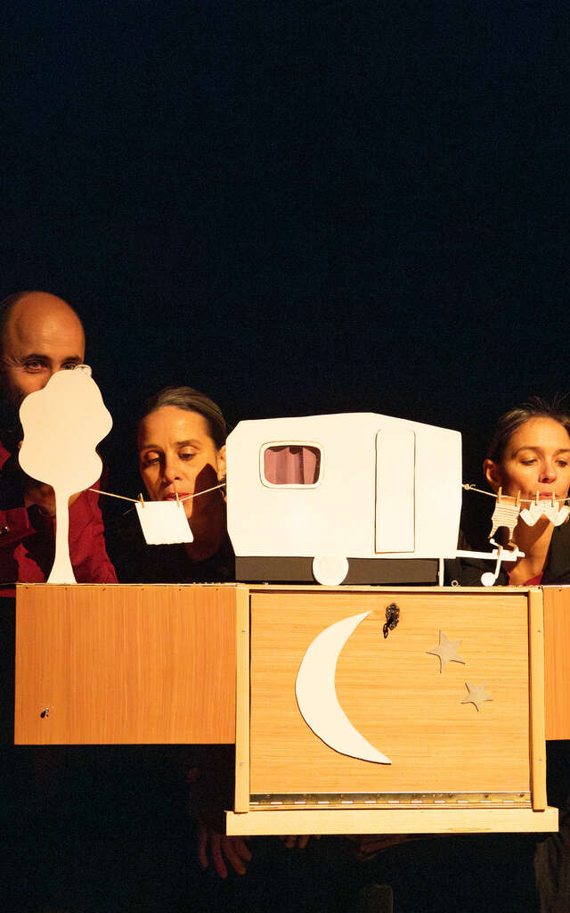 Spectacle "Théâtre de laine et de papier"