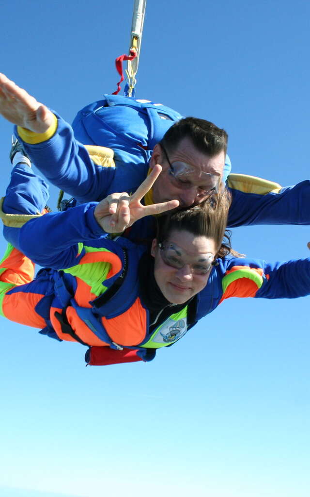 Sautez en parachute en tandem et dépassez vos limites!