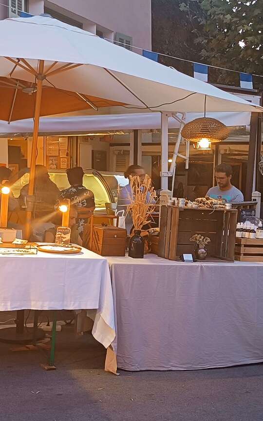 Craft market