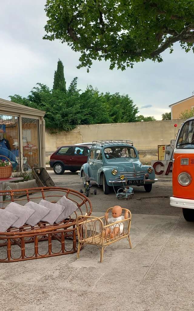 En 1900 et des poussières