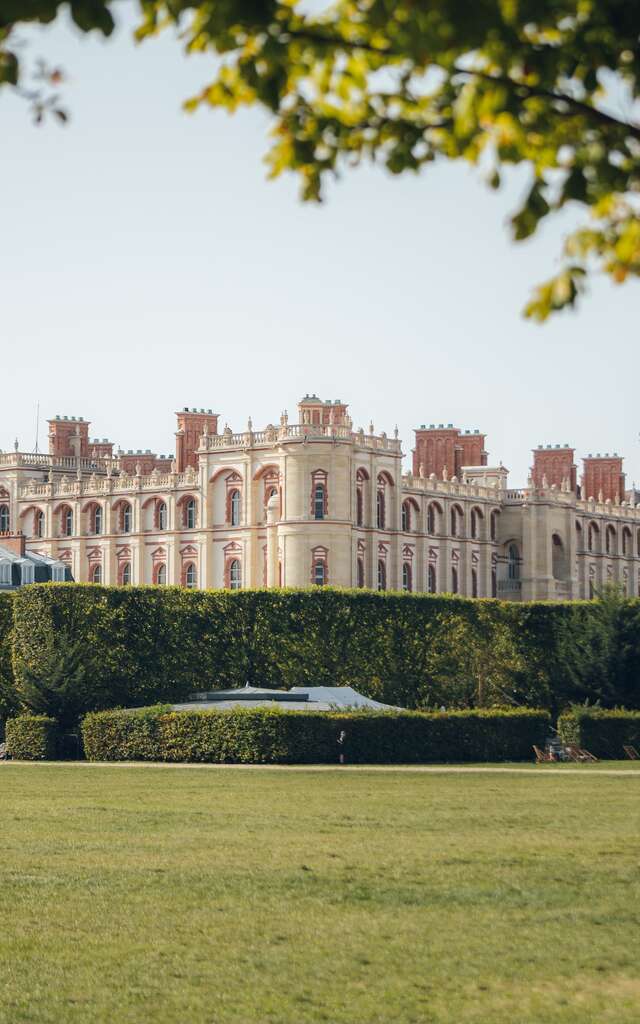 Visite guidée autour du Château-Neuf suivie d’un goûter au Pavillon Henri IV : 11 avril