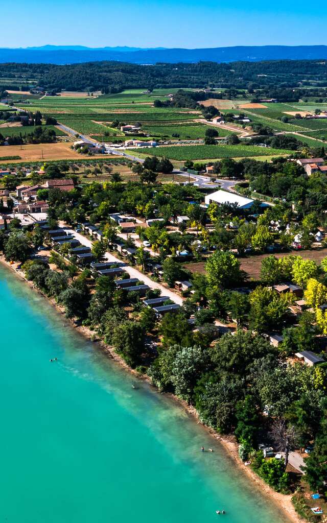 Camping de l'Étang de la Bonde à Cabrières d'Aigues