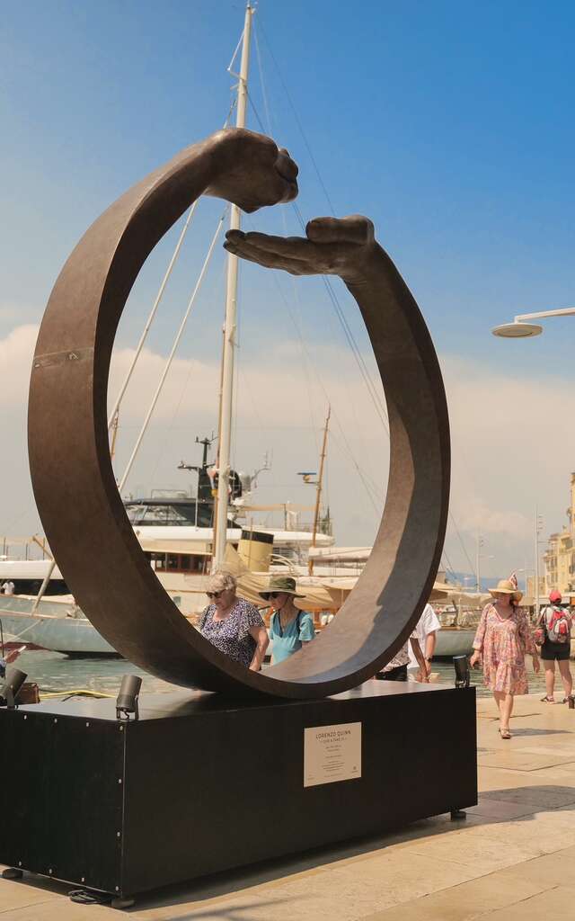 Exposition de sculptures monumentales, Lorenzo Quinn