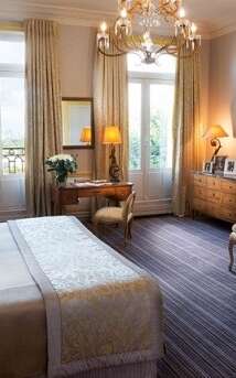 Hôtel Pavillon Henri IV****