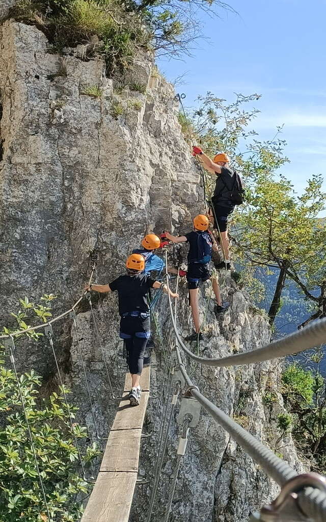 Via ferrata avec les Guides du Bugey