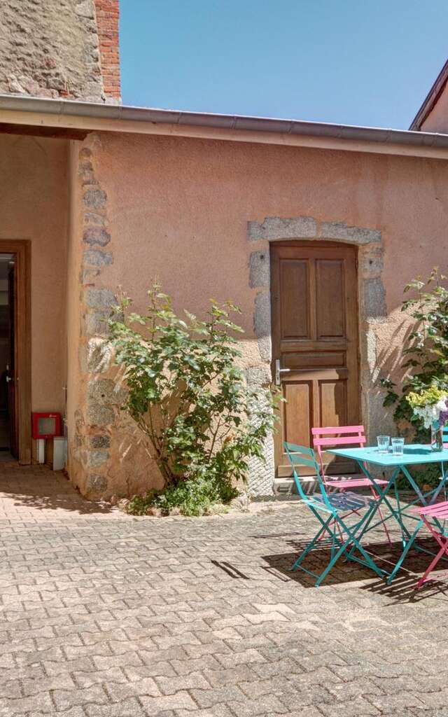 Le Petit Castel