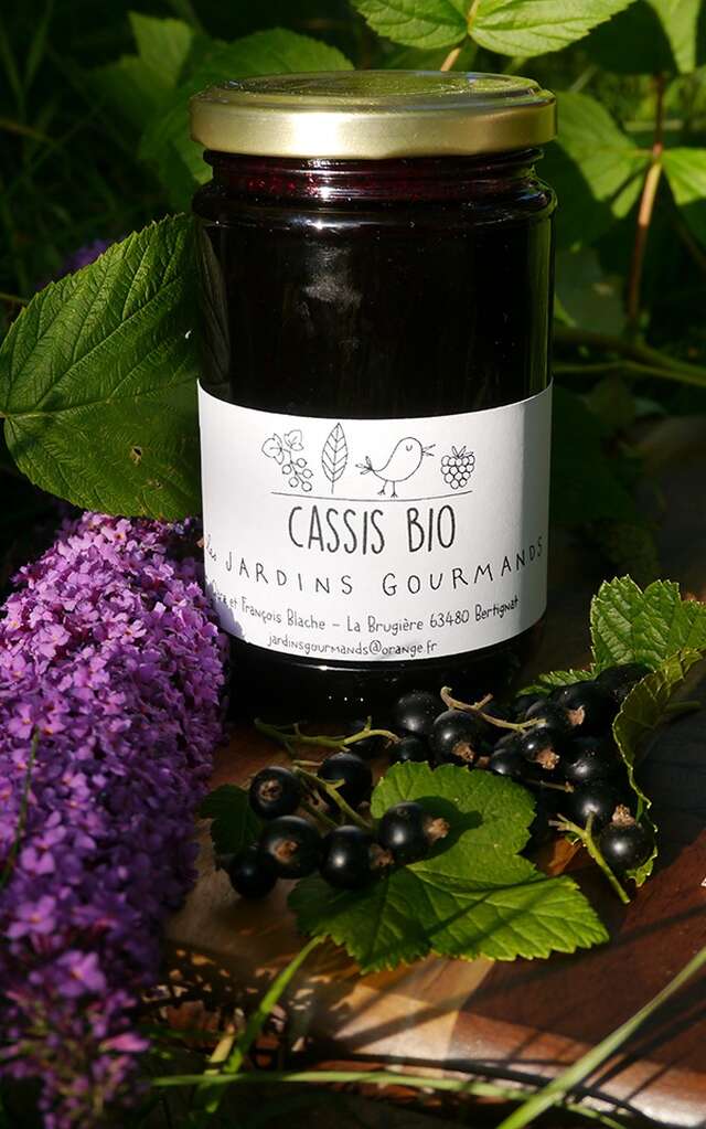 Confectionnez des confitures artisanales de fruits rouges avec Claire