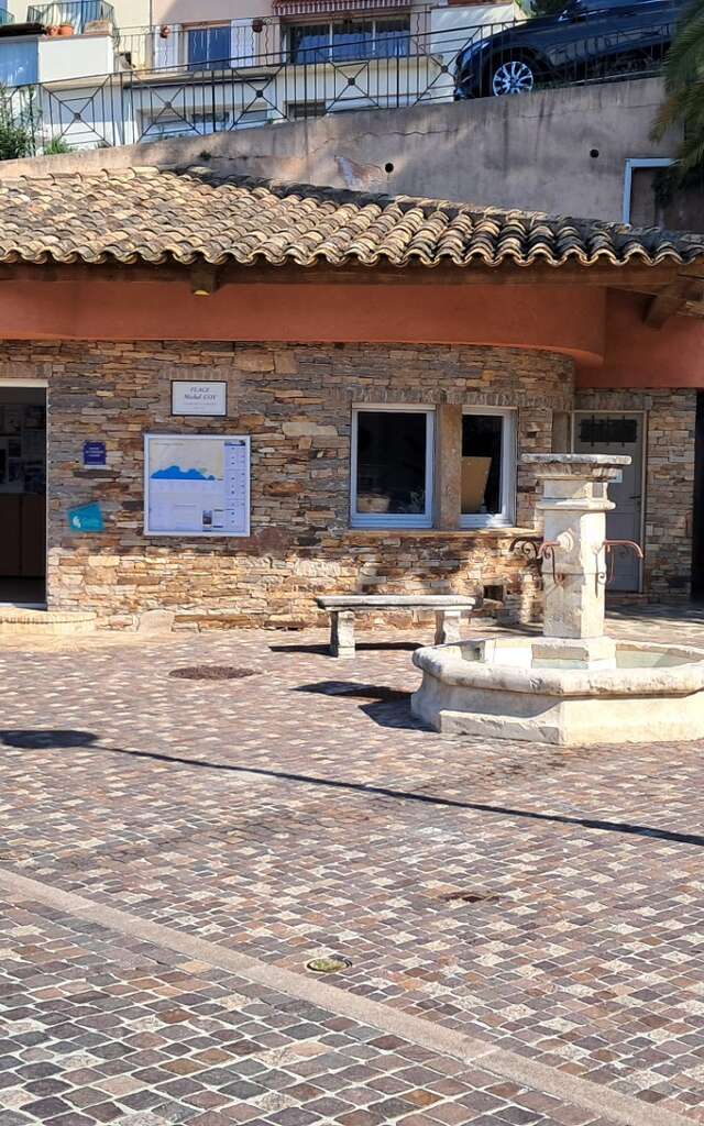 Bureau d'information touristique du Rayol-Canadel sur Mer