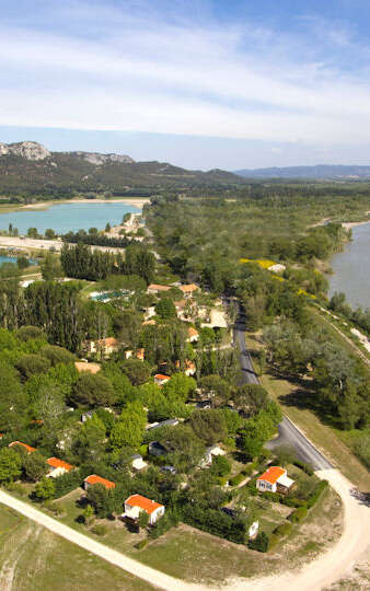 Camping les Rives du Luberon****