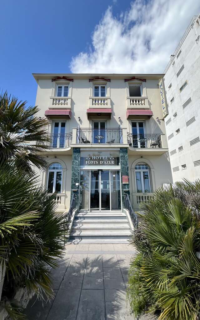 Hôtel Flots d'Azur