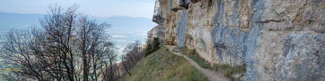 Sentier géologique de la grotte d'Orjobet