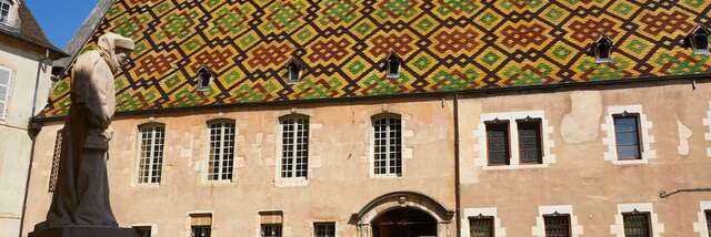 Hôtel-Dieu - Hospices de Beaune 
Programmation 2025 - HUMANITÉ
Itinéraire hospitalier