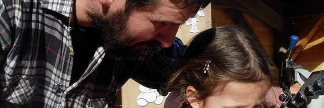 Atelier menuiserie avec les Bambins des bois et jeux en bois géants