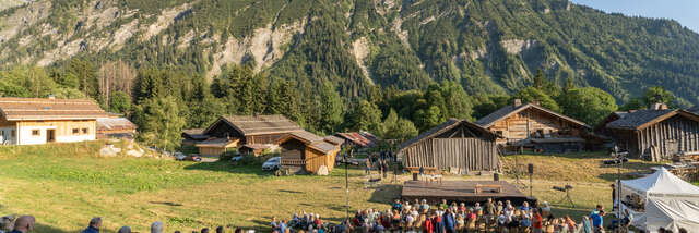 Théâtre dans les Alpages