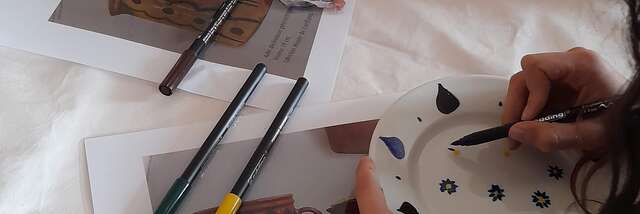 Decorate your ceramics in the style of Savoyard potters