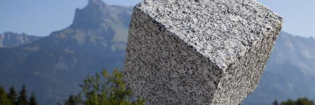 Visite guidée de l'entreprise "Laurenzio, granit du Mont-Blanc"