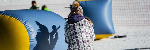 Laser game on snow