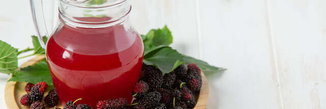 Dégustation de sirops locaux au magasin des producteurs