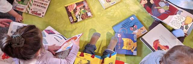 Histoires (en)Chantées