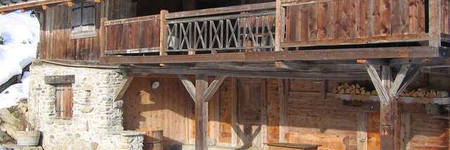 Abitazioni tradizionali - visita guidata con impegno