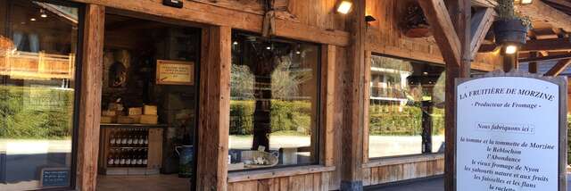 Begeleide rondleiding in de fruitière in Morzine – L'Alpage (kaascoöperatie)