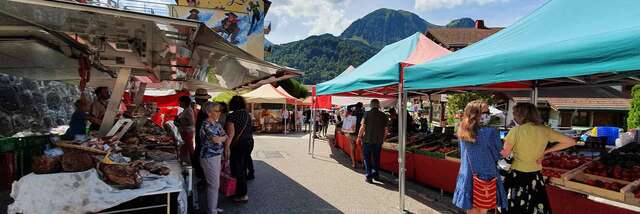 Marché de Manigod