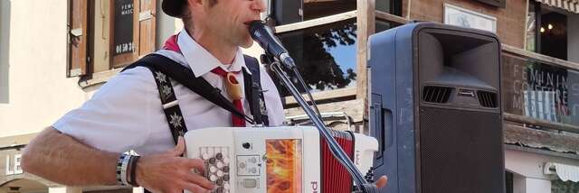 Savoyard concert with Mikaël et son Accordéon