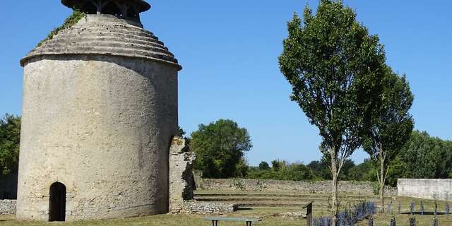 ABBAYE NOTRE DAME DE LA CHAUME