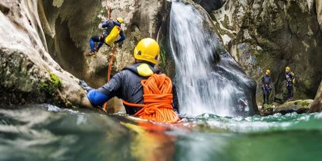 PYRENEES TREKKING