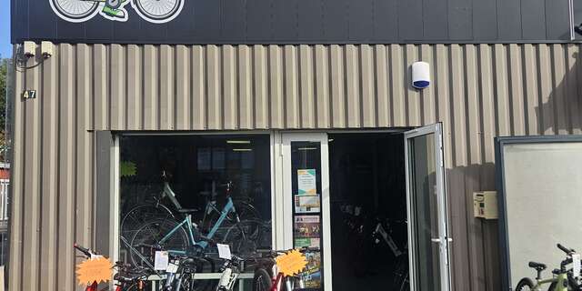 Stations Bee's La Hume