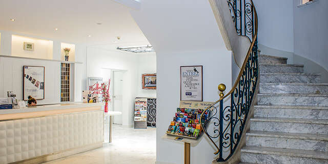 Hotel Kyriad Tours Centre