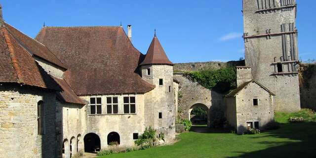 Chateau medieval d'oricourt