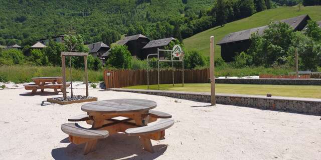 Terrain multi-sports - Les Croës’Bau’jeux
