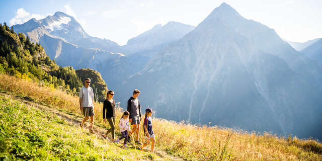 Randonnée pédestre - Bureau des Guides et Accompagnateurs des 2 Alpes