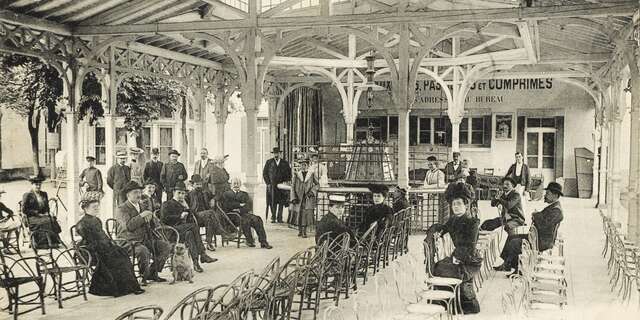 Pavillon de la source Lardy