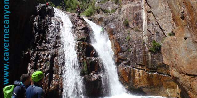 Canyoning avec Caverne & Canyon