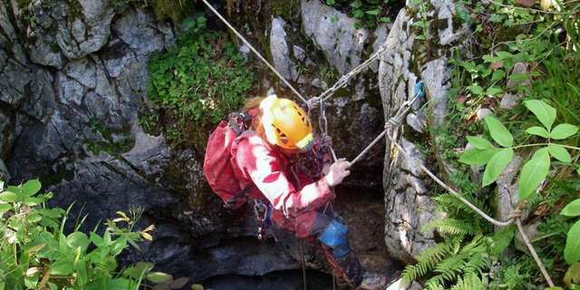 Espeleología con el Bureau des Guides