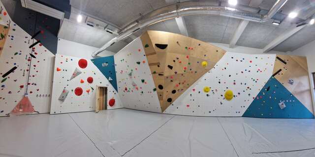 Salle d'escalade Bernard Fabre