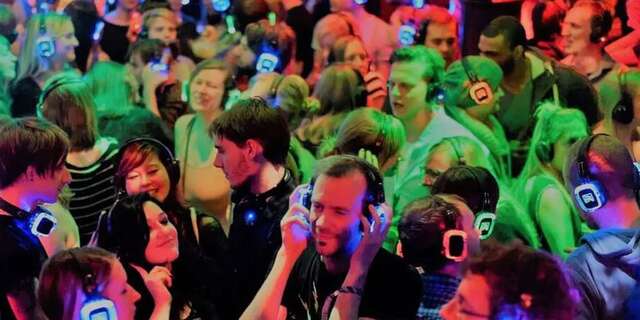 Silent Party After ski