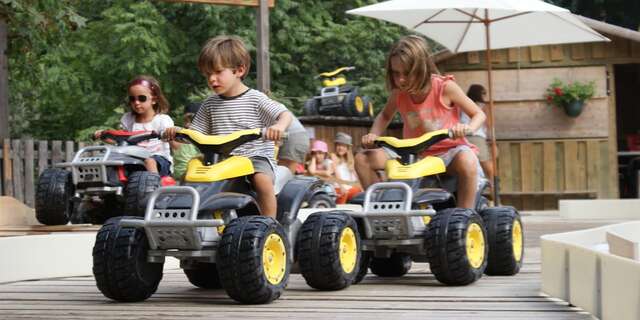 Circuit de karts électriques pour enfants