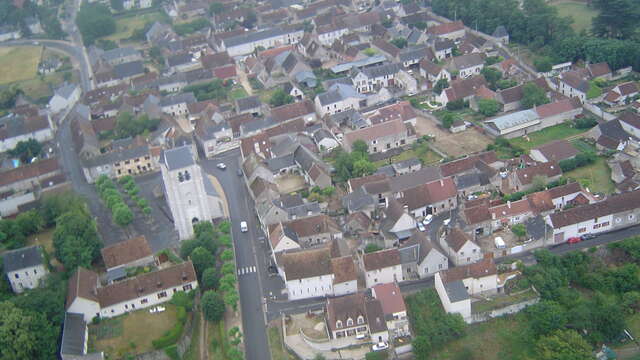 Montlivault