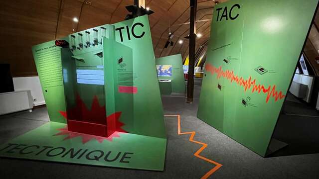 Exposition "Tic Tac Tectonique en attendant que la terre tremble"