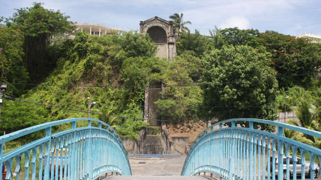 Fontaine et Pont Gueydon